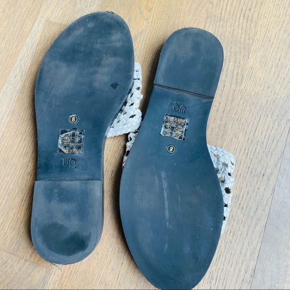 Urban Outfitters white basket weave slide 8 - Picture 3 of 7